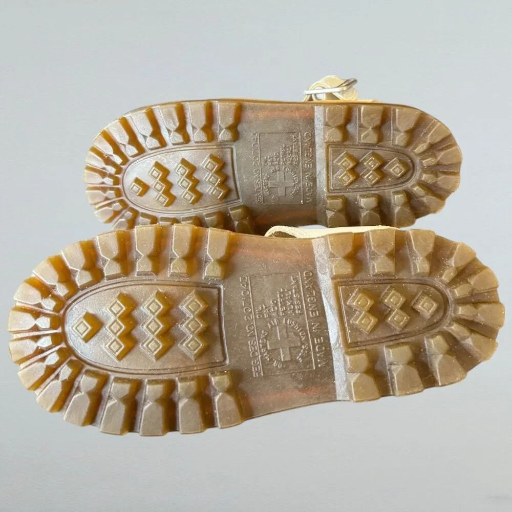 Dr Martens BRAND NEW‎ Children's kids White T Strap Sandal Sz 13/31 Vintage 90's